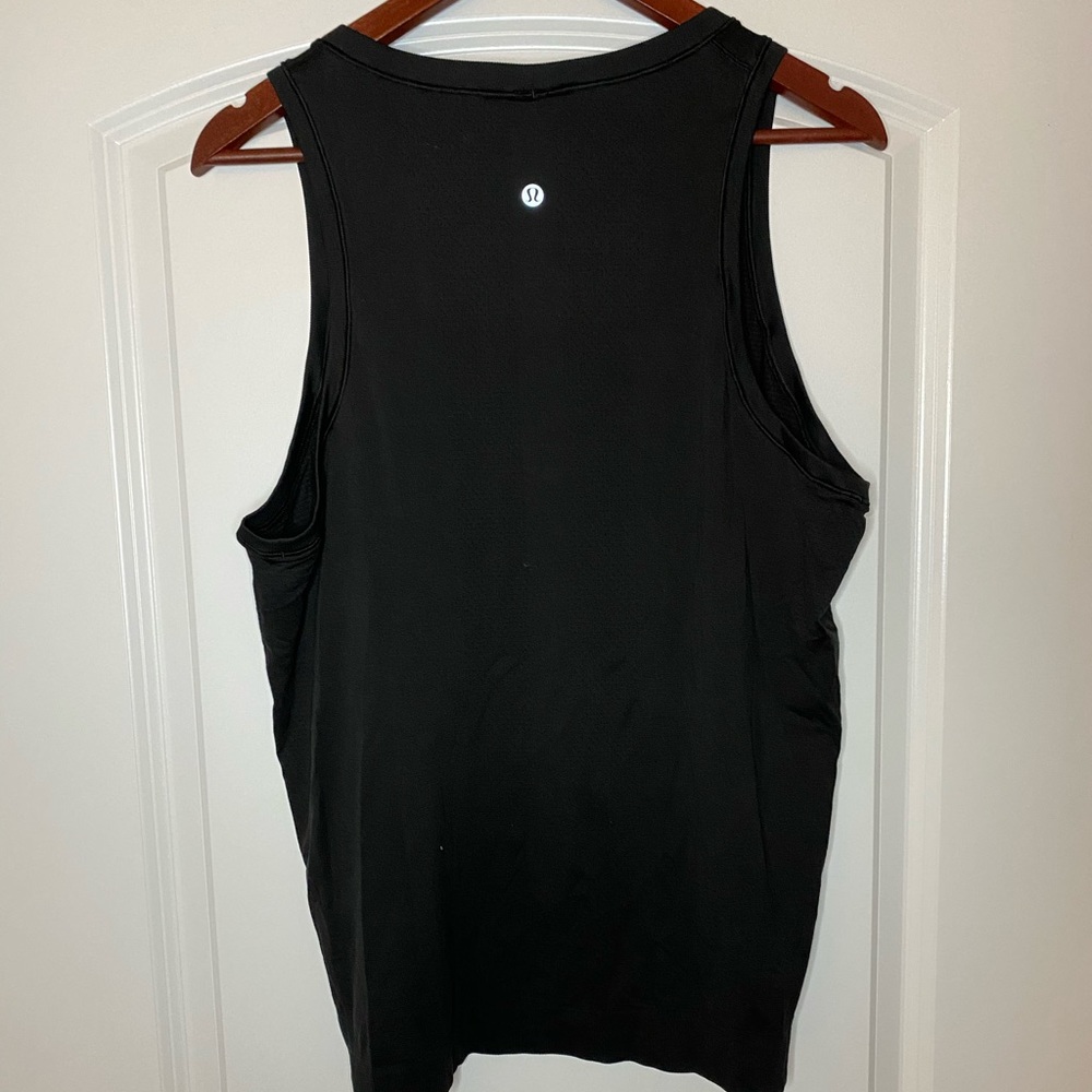 Women’s Lululemon Muscle Tank